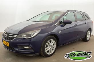 Coche accidentado Opel Astra 1.4 Navi Airco Business+ 2018/1