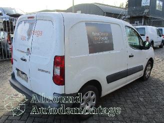 Peugeot Partner Partner (GC/GF/GG/GJ/GK) Van 1.6 HDI 75 16V (DV6BUTED4(9HT)) [55kW]  (=
04-2008/12-2018) picture 3