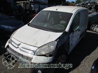 Salvage car Citroën Berlingo Berlingo Van 1.6 Hdi, BlueHDI 75 (DV6ETED(9HN)) [55kW]  (07-2010/04-20=
20) 2013