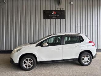 Damaged car Peugeot 2008 Active Autom / Panorama / Navigation 2016/4
