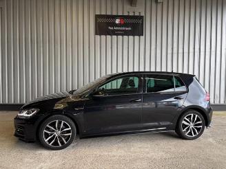 Unfallwagen Volkswagen Golf VII Lim. 1.5 TSI Highline DSG 2018/11