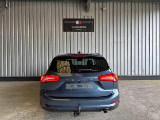 Ford Focus Turnier Titanium Pano / LED / R-Kamera picture 9