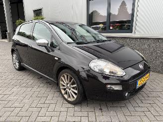 Damaged car Fiat Punto Evo 0.9 TwinAir Sport 2013/2