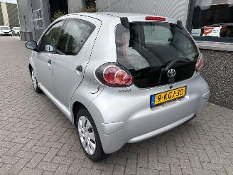Toyota Aygo 1.0 VVT-i Comfort 5drs picture 14