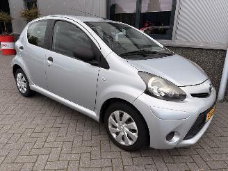Schadeauto Toyota Aygo 1.0 VVT-i Comfort 5drs 2013/4