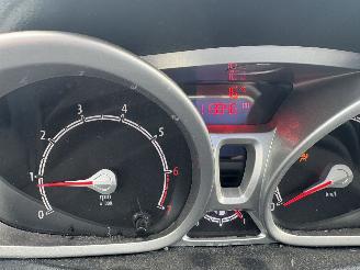 Ford Fiesta 1.25 5drs Titanium picture 12