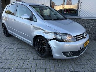 Vaurioauto  passenger cars Volkswagen Golf plus 1.4 TSI 90kw Trendline 2009/5