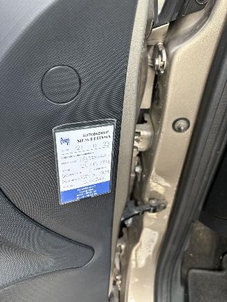 Renault Captur 0.9 TCe Dynamique picture 27