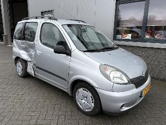 Toyota Yaris-verso 1.3 16V VVT-i Luna Automaat picture 24