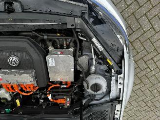 Volkswagen e-Golf E-Golf picture 35