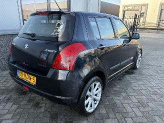 Suzuki Swift 1.3 Exclusive picture 23