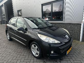 Voiture accidenté Peugeot 207 1.4 VTi Access 2012/3