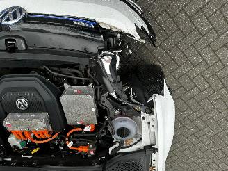 Volkswagen e-Golf e-Golf picture 38