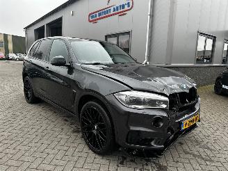 Damaged car BMW X5 XDRIVE40D 313pk High Executive 2015/2