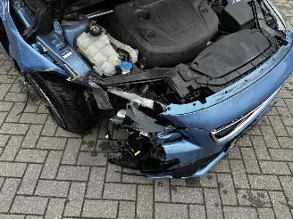 Volvo V-40 2.0 D2 R-Design Business picture 23