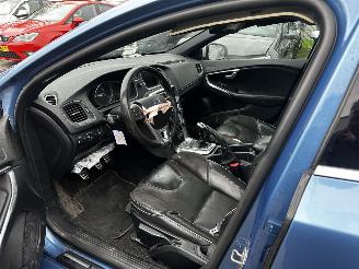 Volvo V-40 2.0 D2 R-Design Business picture 13