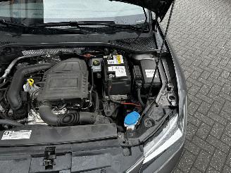 krockskadad bil auto Seat Leon ST 1.0 EcoTSI Style Connect 2017/8
