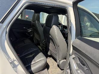 Jaguar E-Pace 1.5 P300e AWD R-Dynamic HSE picture 19