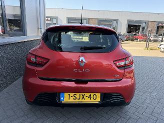 Renault Clio 0.9 TCe Expression picture 6