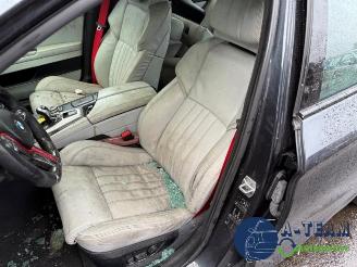 BMW M5 M5 (F10), Sedan, 2011 / 2016 4.4 V8 32V TwinPower Turbo picture 21