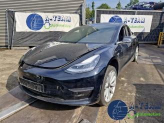 rozbiórka samochody osobowe Tesla Model 3 Model 3, Sedan, 2017 Long Range 72kWh 2019/8