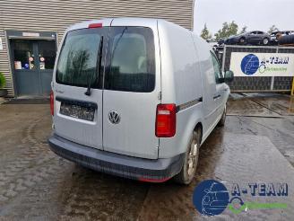 Vrakbiler auto Volkswagen Caddy Caddy IV, Van, 2015 2.0 TDI 75 2020/7