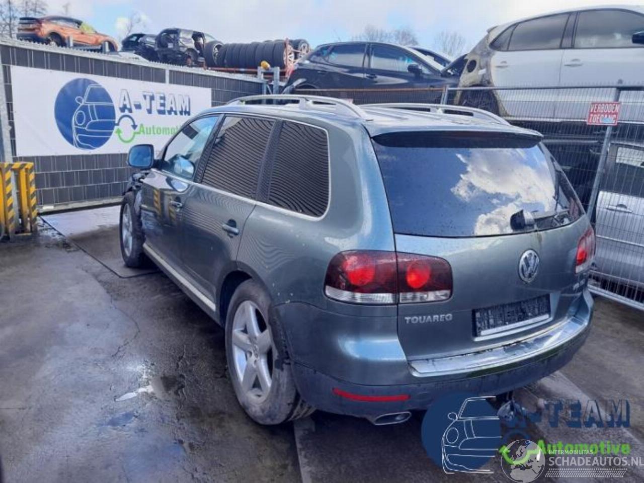 Volkswagen Touareg Touareg (7LA/7L6), SUV, 2002 / 2010 5.0 TDI V10