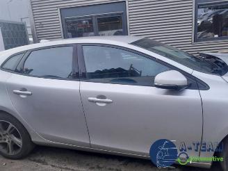 Volvo V-40 V40 (MV), Hatchback 5-drs, 2012 / 2019 2.0 D3 16V picture 8