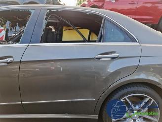 Mercedes E-klasse E (W212), Sedan, 2009 / 2016 E-550 5.5 V8 32V 4-Matic picture 9