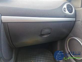 Renault Clio Clio III (BR/CR), Hatchback, 2005 / 2014 1.2 16V 75 picture 32