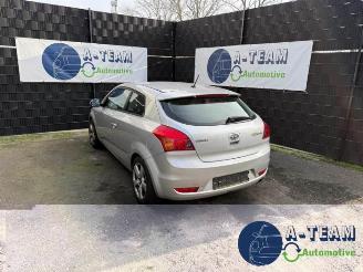 Kia Pro cee d Pro cee'd (EDB3), Hatchback 3-drs, 2008 / 2012 1.4 CVVT 16V picture 1