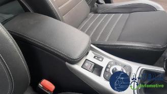 Renault Laguna Laguna III (BT), Hatchback 5-drs, 2007 / 2015 2.0 16V Hi-Flex picture 23