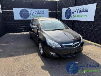 Vrakbiler auto Opel Astra Astra J Sports Tourer (PD8/PE8/PF8), Combi, 2010 / 2015 1.4 16V ecoFLEX 2012/8