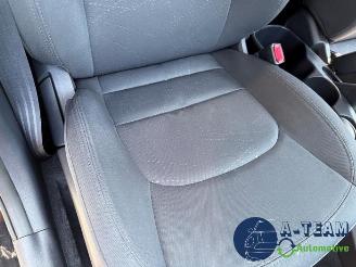 Kia Rio Rio III (UB), Hatchback, 2011 / 2017 1.4 CVVT 16V picture 18
