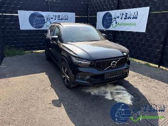 Vrakbiler auto Volvo XC40 XC40 (XZ), SUV, 2017 1.5 T5 Plug-in Hybrid 16V 2020/12