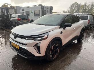 Voiture accidenté Renault Captur Hybride 2025/2