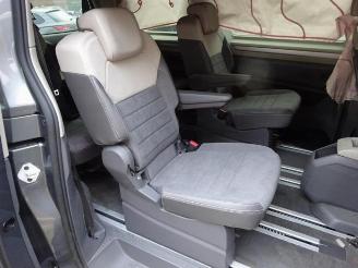 Volkswagen Multivan  picture 19