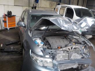 Skoda Superb Superb Combi (3TAC/TAF) Combi 1.6 TDI (CAYC) [77kW]  (09-2010/05-2015)= picture 2