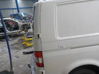 Volkswagen Transporter Transporter T5 Van 2.0 TDI DRF (CAAC(Euro 5)) [103kW]  (09-2009/08-201=
5) picture 3