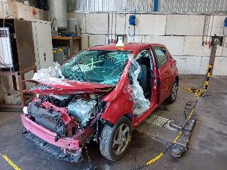 demontáž osobní automobily Toyota Yaris Yaris III (P13) Hatchback 1.5 16V Hybrid (1NZ-FXE) [74kW]  (04-2015/09=
-2020) 2016