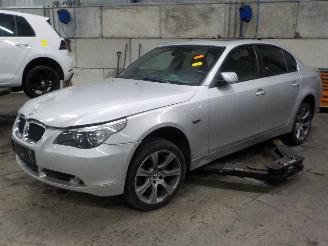 demontáž osobní automobily BMW 5-serie 5 serie (E60) Sedan 530d 24V (M57N-D30(306D2)) [160kW]  (07-2003/09-20=
05) 2004