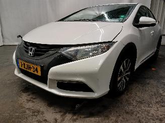 krockskadad bil auto Honda Civic Civic (FK1/2/3) Hatchback 1.6 i-DTEC Advanced 16V (N16A1) [88kW]  (12-=
2012/12-2016) 2014/8