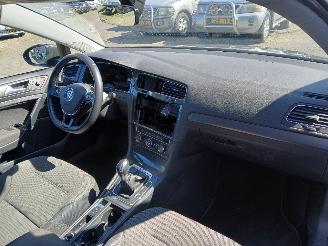 Volkswagen Golf Golf VII (AUA) Hatchback e-Golf (EAZA) [100kW]  (12-2016/01-2021) picture 5
