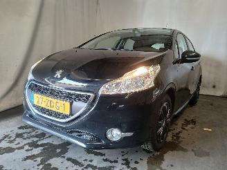 Avarii autoturisme Peugeot 208 208 I (CA/CC/CK/CL) Hatchback 1.2 Vti 12V PureTech 82 (EB2F(HMZ)) [60k=
W]  (03-2012/12-2019) 2012/10