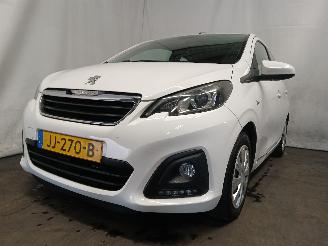 Damaged car Peugeot 108 108 Hatchback 1.0 12V (1KRFE(CFB)) [51kW]  (05-2014/...) 2016/3