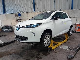 Uttjänta bilar auto Renault Zoé Zoé (AG) Hatchback 5-drs 46kW (5AQ-601) [46kW]  (06-2012/...) 2015/1