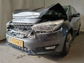 Auto incidentate Ford Focus Focus 3 Wagon Combi 1.0 Ti-VCT EcoBoost 12V 125 (M1DD) [92kW]  (02-201=
2/05-2018) 2017/6