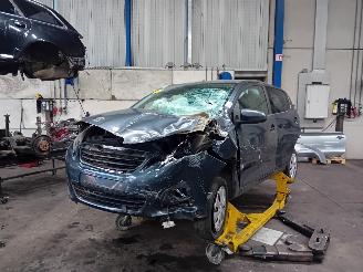 Uttjänta bilar auto Peugeot 108 108 Hatchback 1.0 12V (1KRFE(CFB)) [51kW]  (05-2014/...) 2016/12