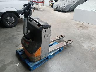 Vaurioauto  machines Still  Pomp Wagen 2015/1