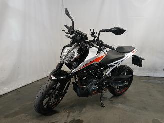 skadebil motor KTM 390 Duke  2023/3